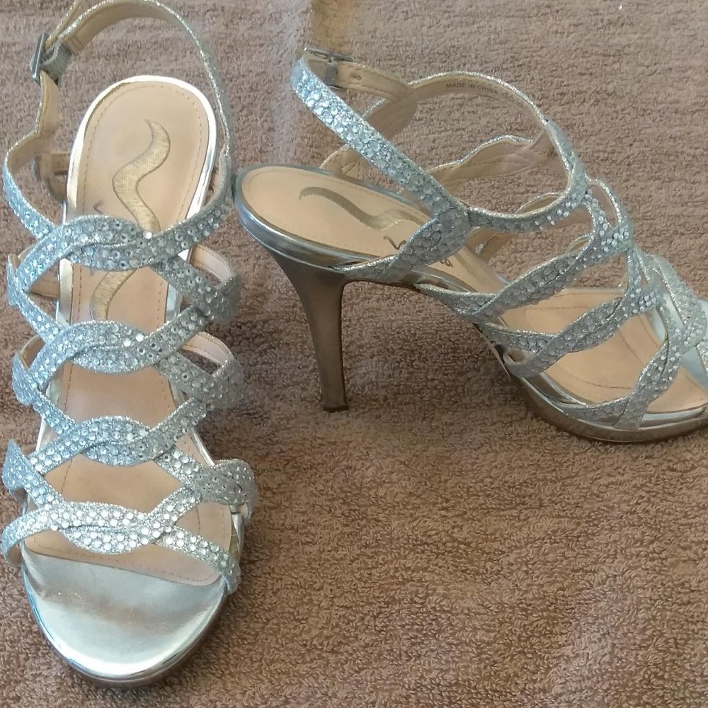 NINA RHINESTONE DRESS SANDALS, SIZE 6 1/2 M